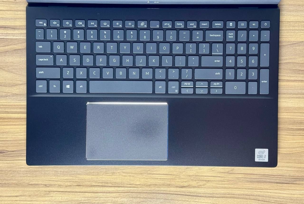 Notebook Dell Vostro i7 10ma Generación con teclado Retroiluminado