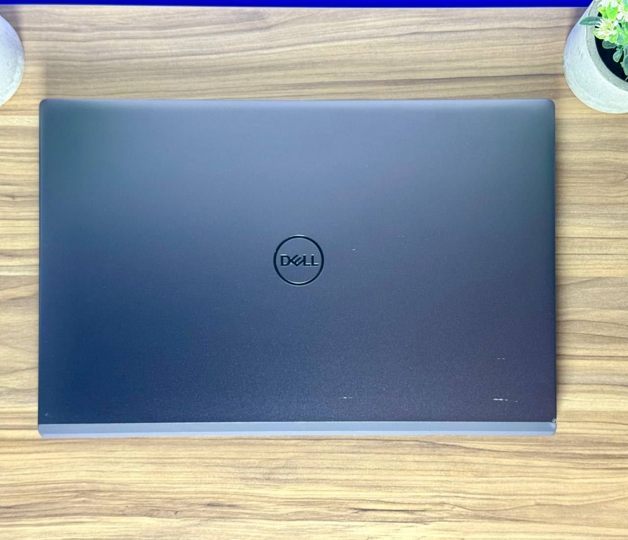 Notebook Dell Vostro i7 10ma Generación con teclado Retroiluminado