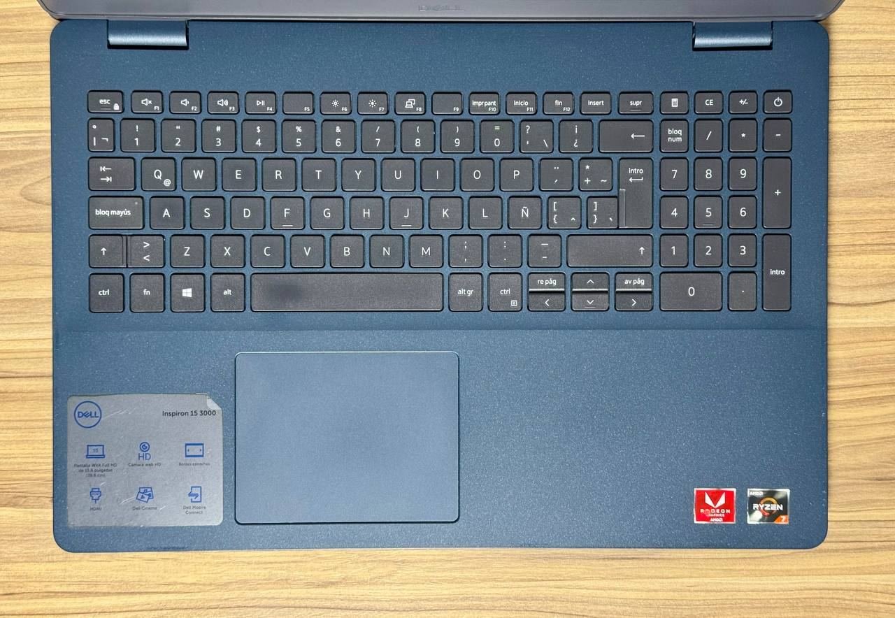 Notebook Dell Ryzen 7 Blue con Gráfica 🇺🇸